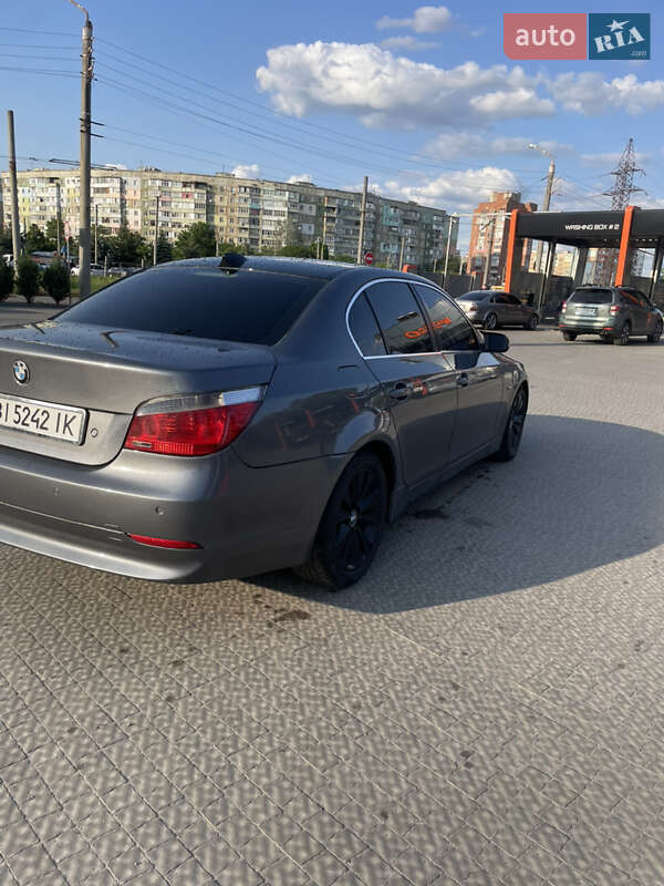 Седан BMW 5 Series 2004 в Полтаві