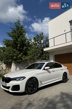 Седан BMW 5 Series 2017 в 