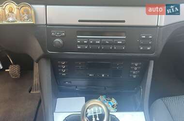 Седан BMW 5 Series 2000 в 