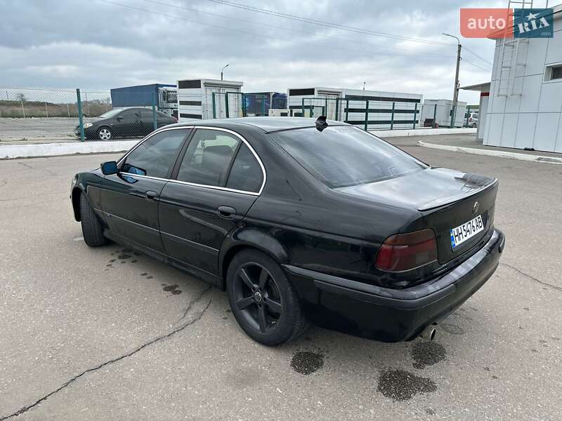Седан BMW 5 Series 2001 в Кодыме