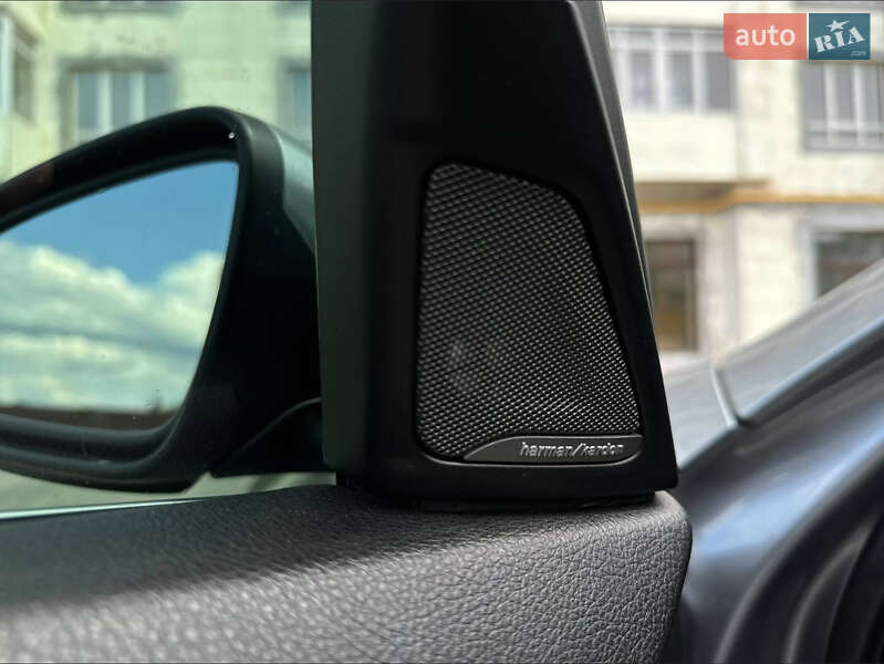 Седан BMW 5 Series 2015 в Умани