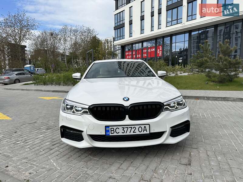 Седан BMW 5 Series 2019 в Львове