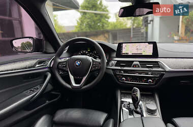 Седан BMW 5 Series 2017 в 
