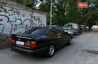 Седан BMW 5 Series 1992 в 