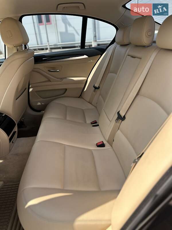Седан BMW 5 Series 2016 в Киеве фото 4 Седан BMW 5 Series 2016 в Киеве