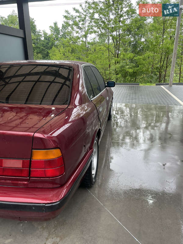 Седан BMW 5 Series 1995 в Бобрке