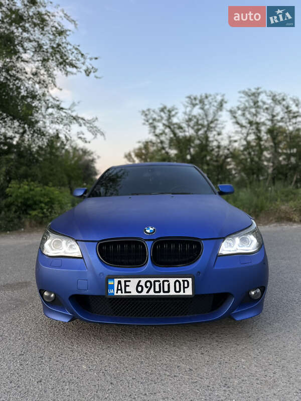 Седан BMW 5 Series 2004 в 