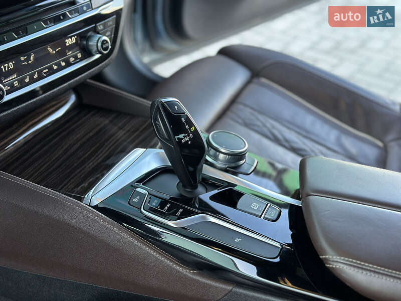 Седан BMW 5 Series 2017 в Харькове