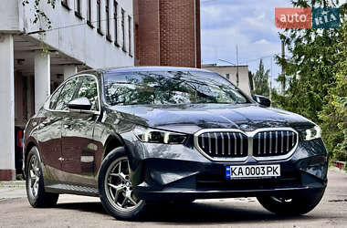 Седан BMW 5 Series 2023 в Києві