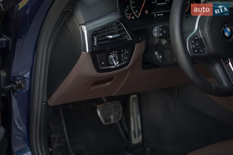Седан BMW 5 Series 2018 в Киеве