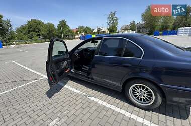 Седан BMW 5 Series 2000 в 