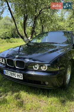 Седан BMW 5 Series 2000 в 