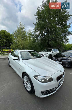 Седан BMW 5 Series 2015 в 