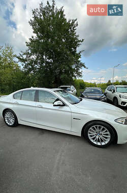 Седан BMW 5 Series 2015 в 