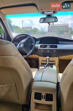 Седан BMW 5 Series 2004 в 