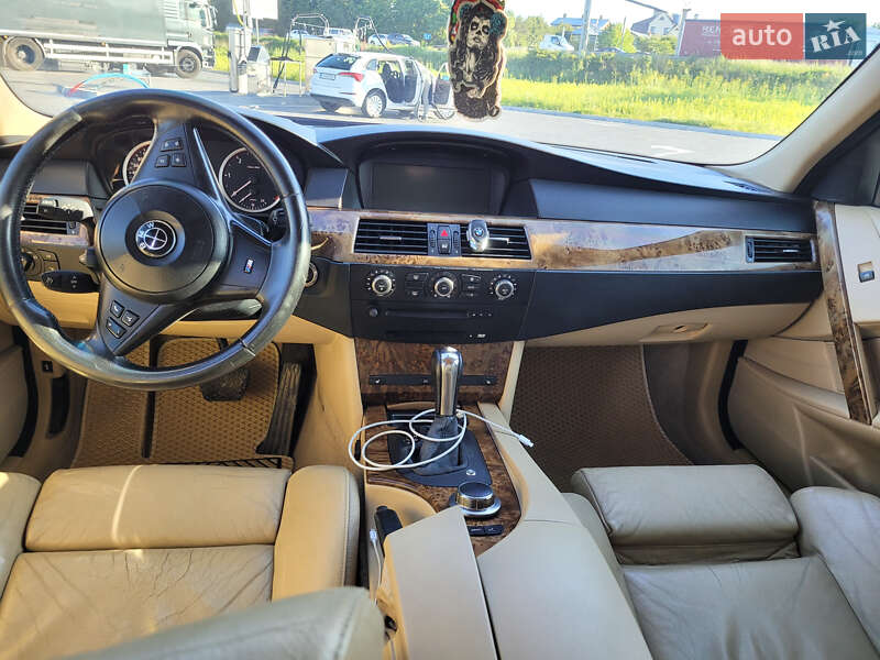 Седан BMW 5 Series 2006 в Львове