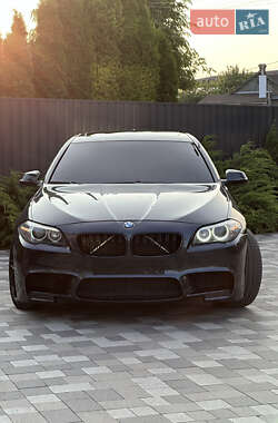 Седан BMW 5 Series 2014 в Ровно