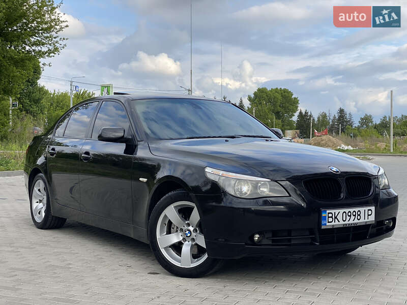 Седан BMW 5 Series 2005 в 