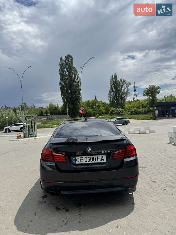 Седан BMW 5 Series 2013 в Черновцах