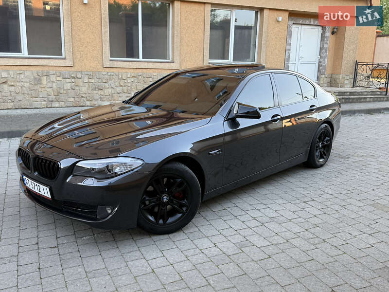 Седан BMW 5 Series 2011 в Коломые