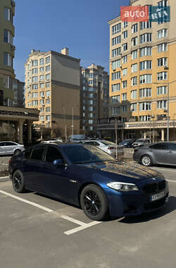 Седан BMW 5 Series 2012 в 