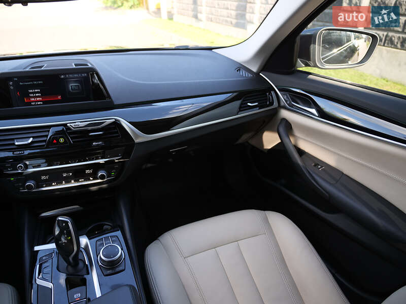 Седан BMW 5 Series 2018 в Луцке