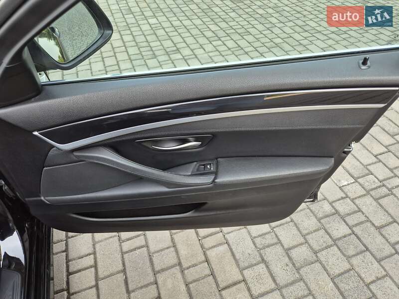Седан BMW 5 Series 2013 в Ивано-Франковске