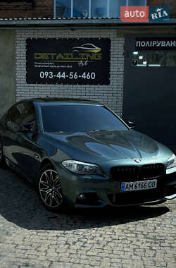 Седан BMW 5 Series 2012 в 