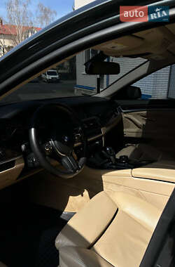 Седан BMW 5 Series 2012 в 