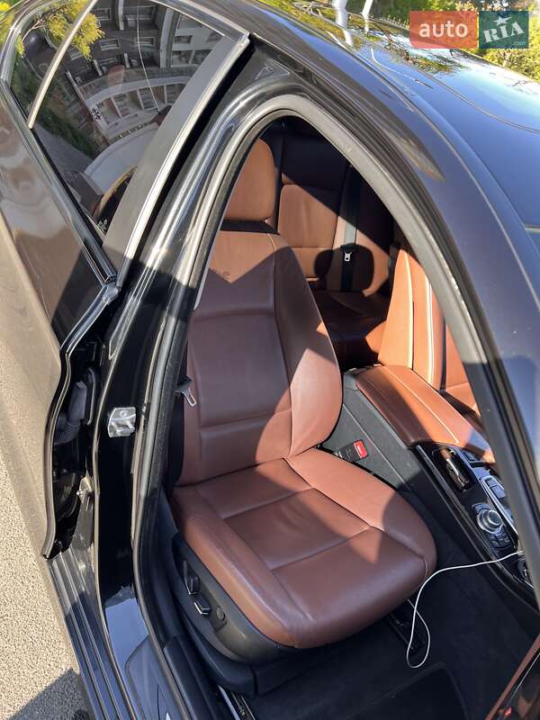 Седан BMW 5 Series 2012 в Одессе