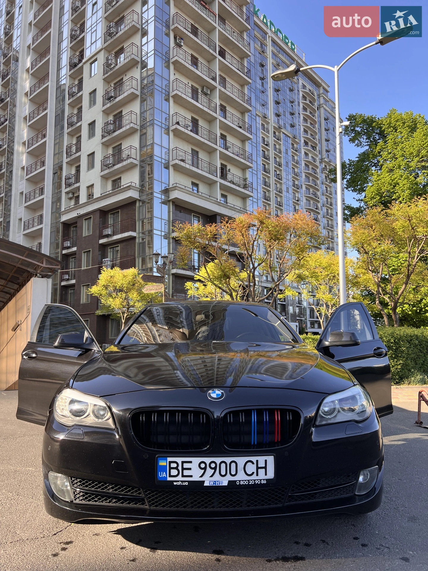 2012 BMW 5er - мініатюра 2