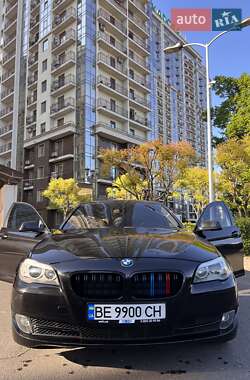 Седан BMW 5 Series 2012 в 