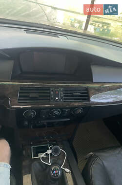 Седан BMW 5 Series 2004 в Полтаві