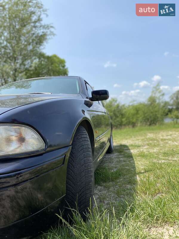 Универсал BMW 5 Series 2003 в Костополе