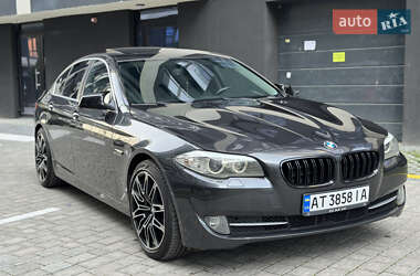 Седан BMW 5 Series 2010 в 