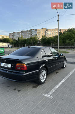 Седан BMW 5 Series 2002 в 