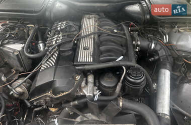 Седан BMW 5 Series 1998 в 