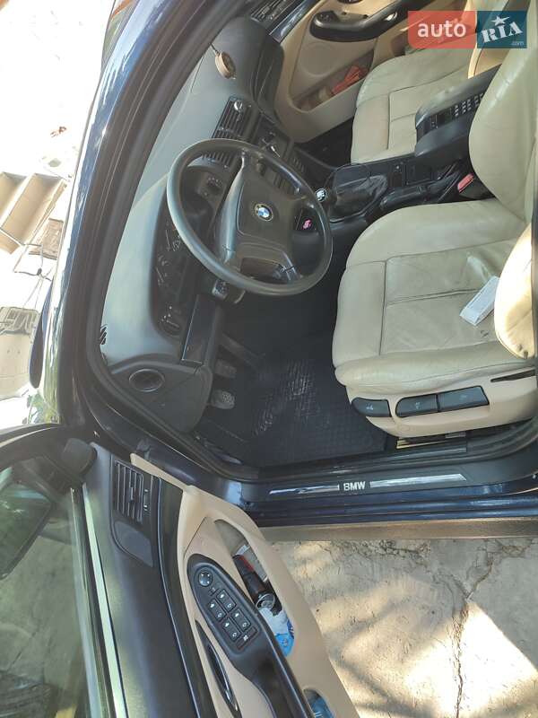 Седан BMW 5 Series 1998 в Новомосковську