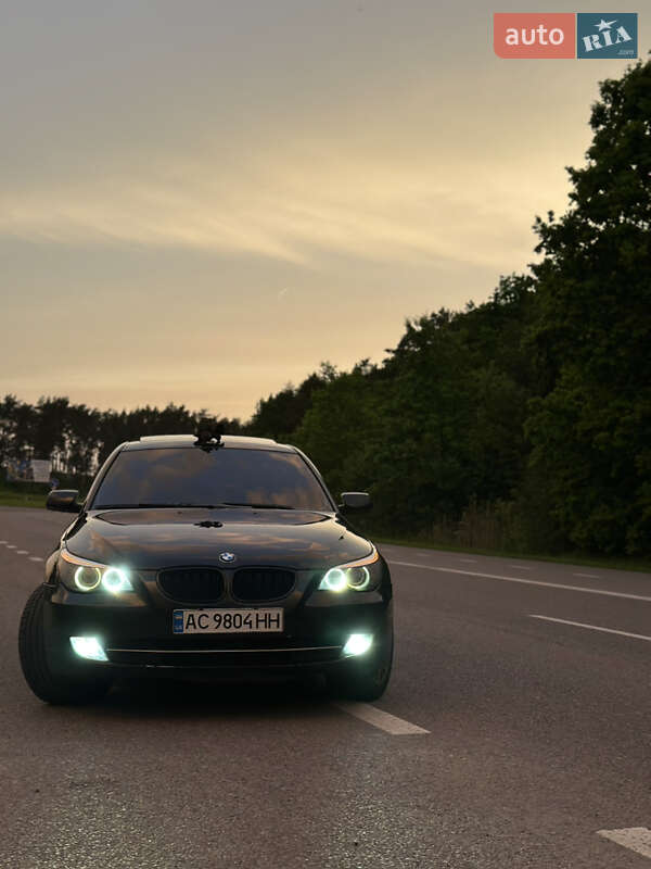 Седан BMW 5 Series 2009 в Владимире