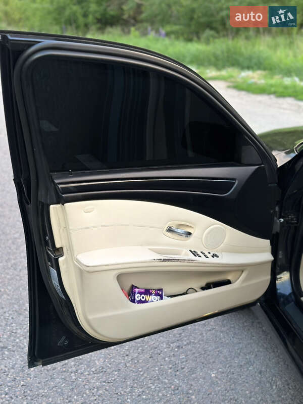 Седан BMW 5 Series 2009 в Владимире