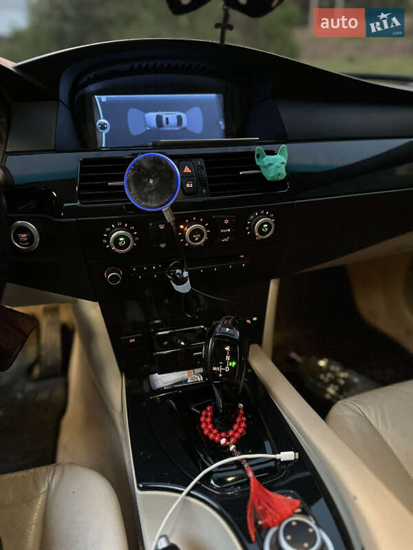 Седан BMW 5 Series 2009 в Владимире