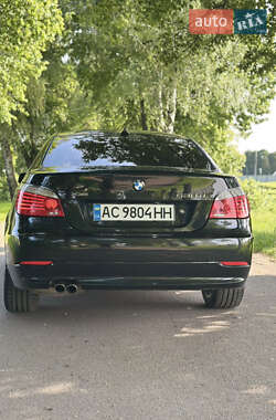 Седан BMW 5 Series 2009 в 