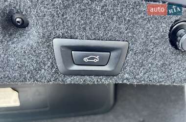 Седан BMW 5 Series 2012 в 