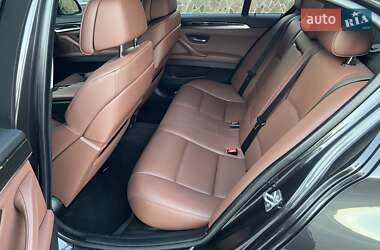 Седан BMW 5 Series 2012 в 