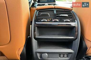 Седан BMW 5 Series 2020 в 
