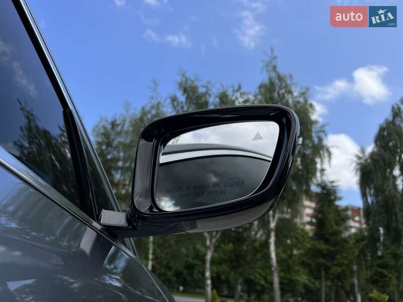 Седан BMW 5 Series 2018 в Львове фото 32 Седан BMW 5 Series 2018 в Львове