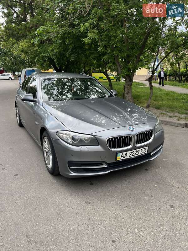 BMW 5 Series 2016