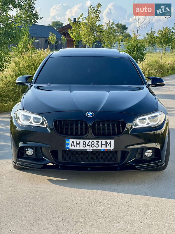 Седан BMW 5 Series 2015 в Коростене