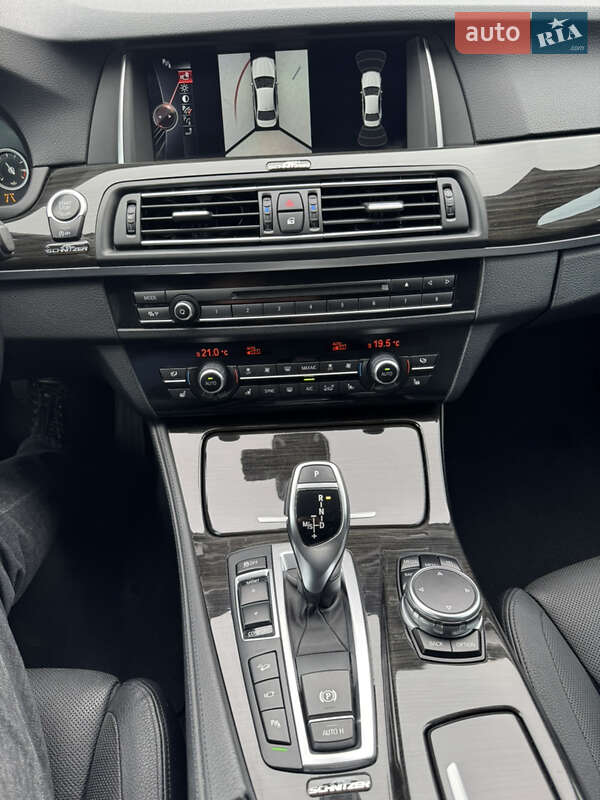 Седан BMW 5 Series 2015 в Ковеле