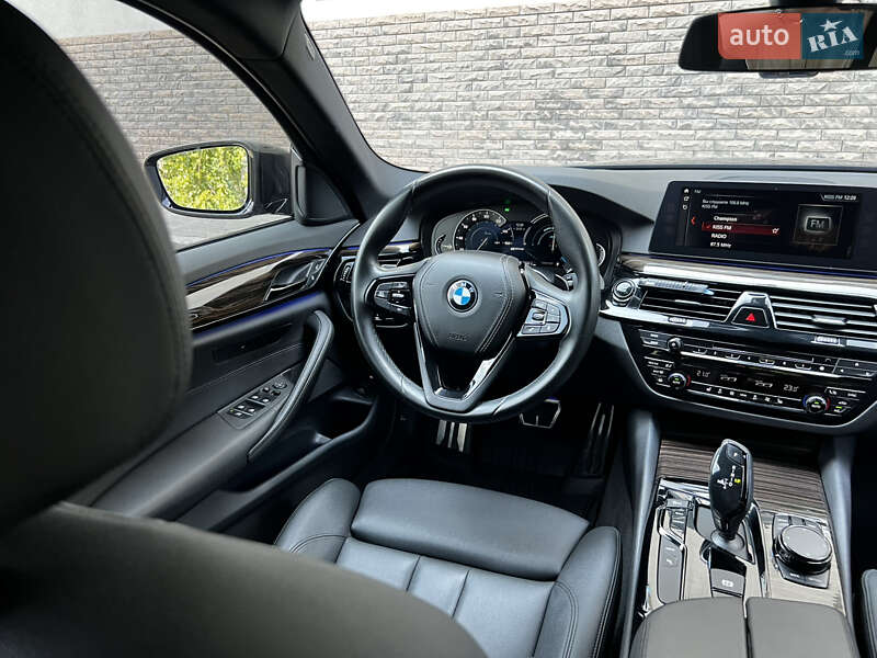 Седан BMW 5 Series 2018 в Дніпрі